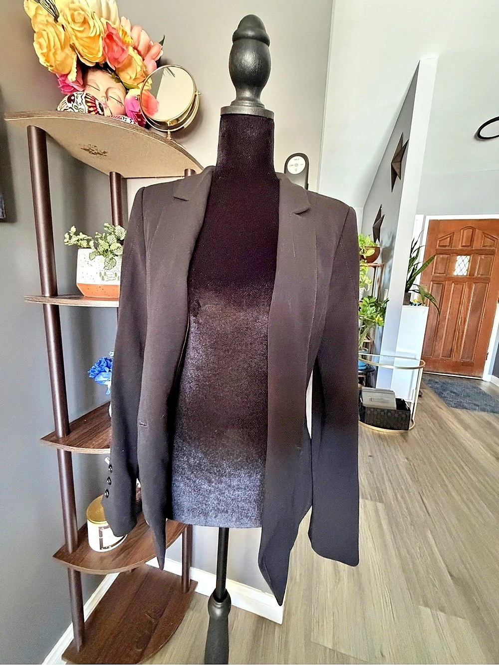 White House Black Market black Blazer Size 4 Like New